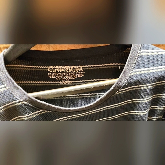 🛍 4/$20 🛍 Carbon Long Sleeve Shirt-Size L - Picture 3 of 3